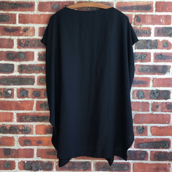 Short Sleeve Top with Bow - Picture 4 of 4